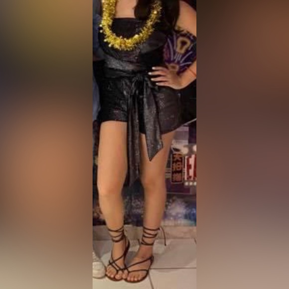 Luxxel Sparkling Glitter Black Strapless Boutique Romper! - Picture 2 of 10